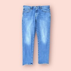 GAP Athletic Taper Jeans Men’s 36x32 Medium Wash Stretch Denim SP23